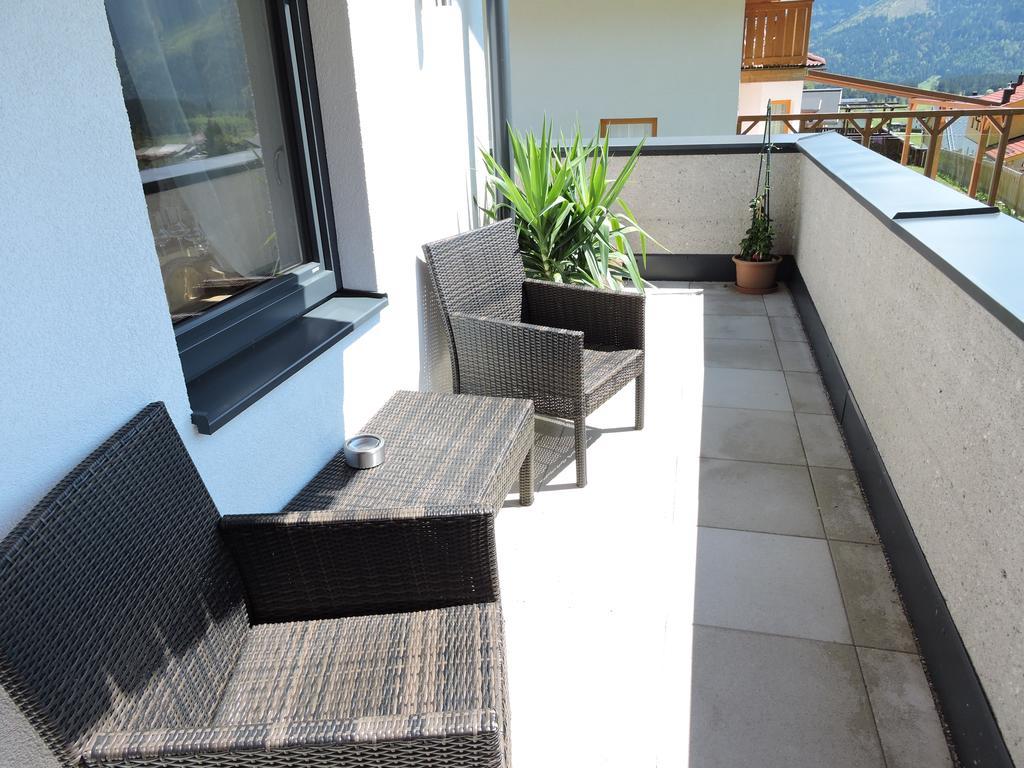 Haus Moesenlechner Apartment Maishofen Exterior foto
